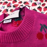 Gucci gg cherry jacquard wool knit top 583466