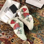 Gucci Rhyton sneaker with Gucci Strawberry 576963