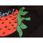 Gucci Sweatshirt with Gucci Strawberry print black 475374