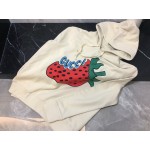 Gucci Sweatshirt with Gucci Strawberry print white 475374