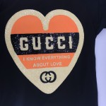 Gucci Oversize T-shirt with "Love" print 492347