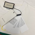 Women's Gucci Boutique print T-shirt white 615044