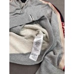 497250 Gucci CHooded zip-up sweatshirt with Gucci stripe ‎grey