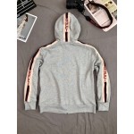 497250 Gucci CHooded zip-up sweatshirt with Gucci stripe ‎grey