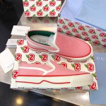 624733 Women's Gucci Tennis 1977 slip-on sneaker pink