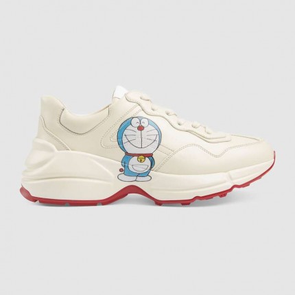 655037 DRW00 Doraemon x Gucci Rhyton sneaker