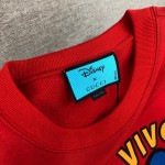 617964 Disney x Gucci Donald Duck sweatshirt