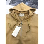 627079 Gucci logo print hooded sweatshirt camel 