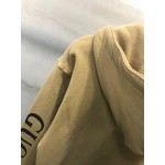 627079 Gucci logo print hooded sweatshirt camel 