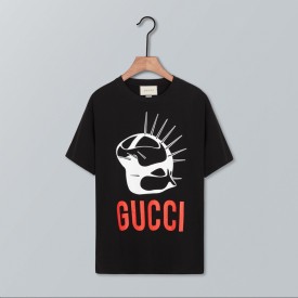 492347 Gucci Manifesto oversized T-shirt black 