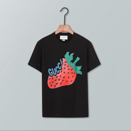 Gucci strawberry tshirt 539081 black