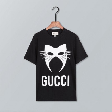 565806 Gucci manifesto tshirt black