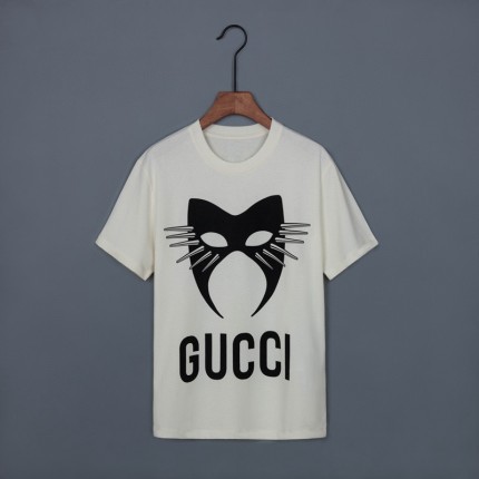 565806 Gucci manifesto tshirt white