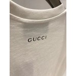 580762 Gucci T-shirt with fawn patch