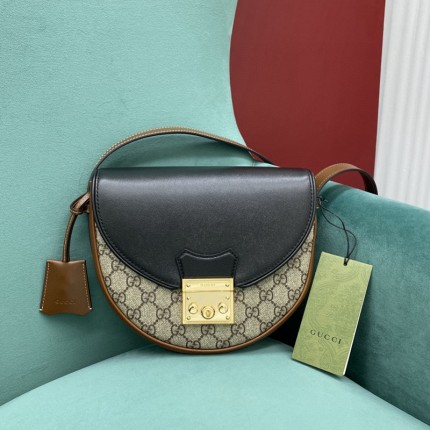 Gucci Padlock small shoulder bag 644524