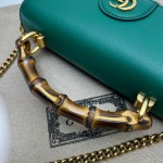 675795 Gucci Diana mini shoulder bag green