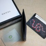 Gucci Kingsnake print GG Supreme card case 451277 black