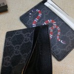 Gucci Kingsnake print GG Supreme card case 451277 black