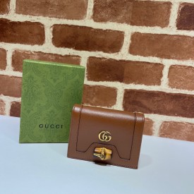 Gucci Diana card case wallet ‎658244 brown