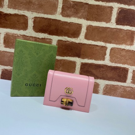 Gucci Diana card case wallet ‎658244 light pink