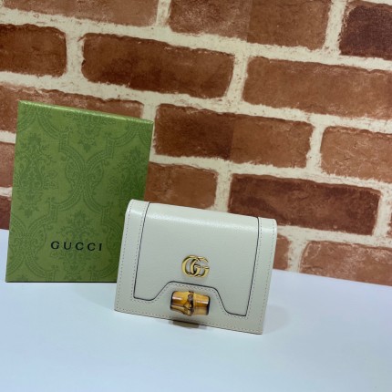 Gucci Diana card case wallet ‎658244 white