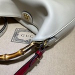 GUCCI DIANA MEDIUM SHOULDER BAG 746124 OFF WHITE