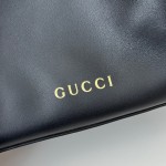 GUCCI GG Emblem mini bucket bag 815118 black