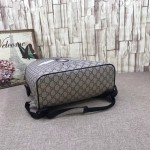 Gucci Bee print GG Supreme backpack 419584