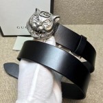 Gucci Leather belt with feline head 451230