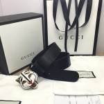 Gucci Leather belt with feline head 499639