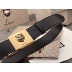 Gucci Leather belt with feline buckle black 429021