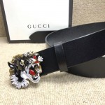 Gucci Leather belt with tiger buckle 451190