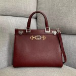 Gucci Zumi grainy leather medium top handle bag in Burgundy 