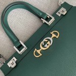 Gucci Zumi grainy leather medium top handle bag in Dark Green