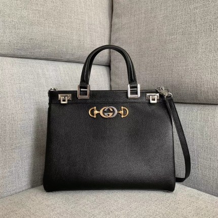 Gucci Zumi grainy leather medium top handle bag in black