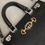 Gucci Zumi grainy leather medium top handle bag in black