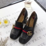 Gucci Leather mid-heel loafer black 425943