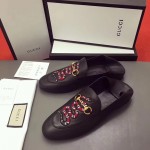 Gucci Leather loafer with Kingsnake 429062