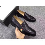 Gucci Leather loafer with Web 450990