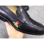 Gucci Leather loafer with Web 450990