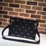 Gucci Bee Star leather messenger 450976