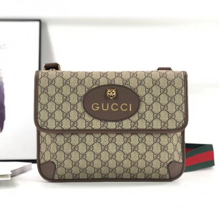 Gucci GG Supreme messenger bag 495654