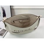 Gucci Print half-moon hobo bag white 523588