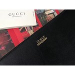 Gucci Leather pouch with Gucci logo 547613