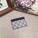 Gucci Bee print GG Supreme card case 451277