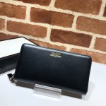 Gucci Leather zip around wallet with Gucci logo black 547591