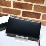 Gucci Leather zip around wallet with Gucci logo black 547591