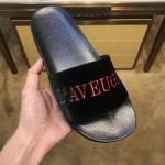 Gucci Velvet slide sandal with embroidery 478175