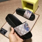 Gucci GG Supreme slide with wolf 500879