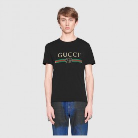 Gucci Washed t-shirt with Gucci print black 440103